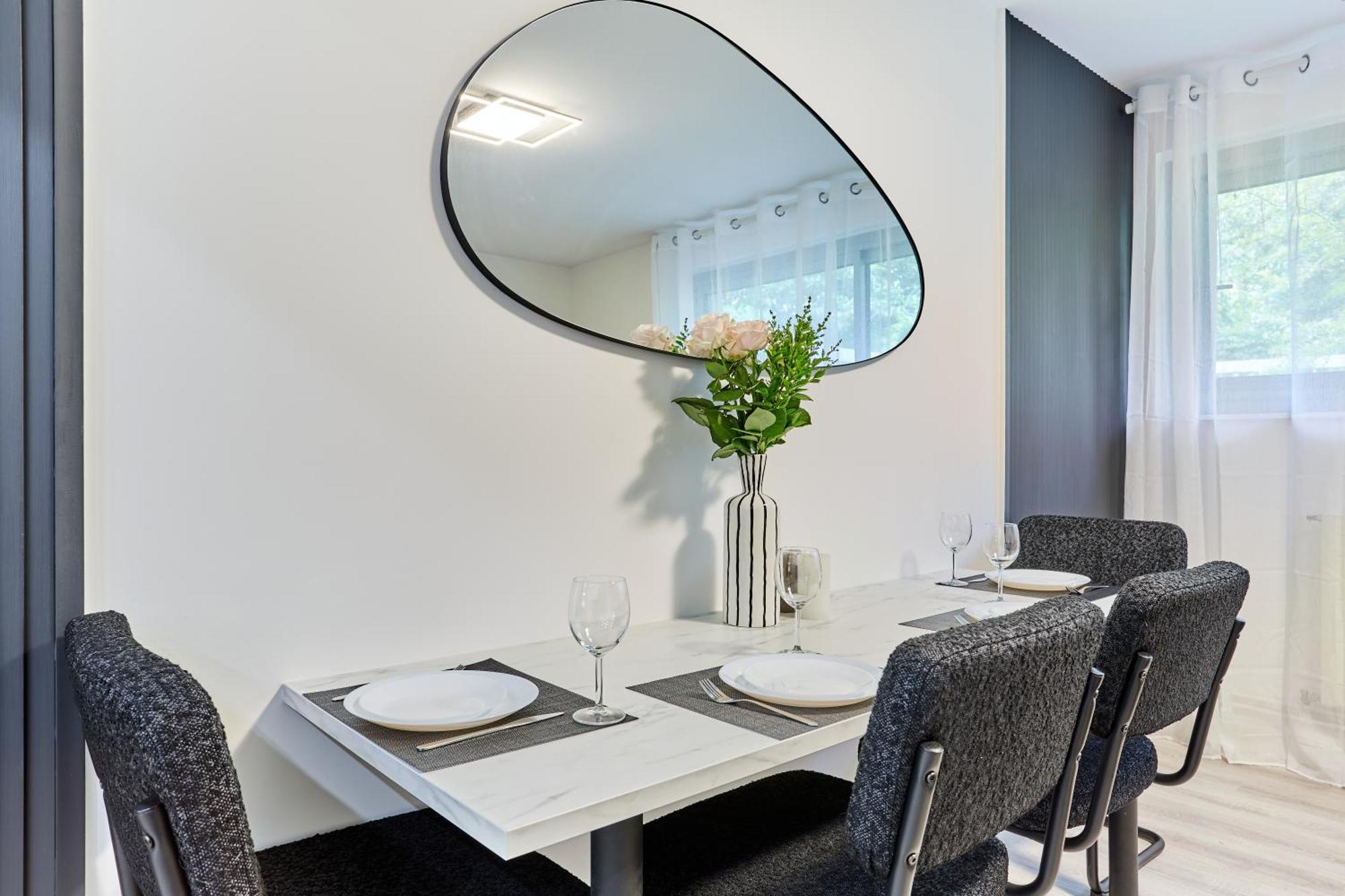 Elegant 1 Climatise Tour Eiffel A Pied Apartment *